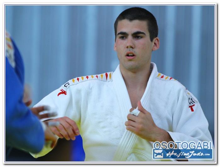 CEU2011 900114